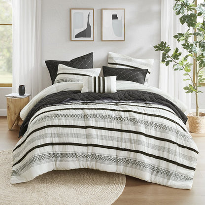 Carolina 7 Piece Stripe Comforter and Quilt Set, Black color