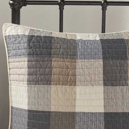 6 Piece Printed Herringbone Quilt Set with Throw Pillows