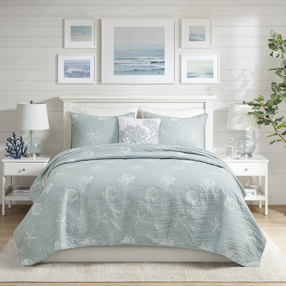4 Piece Cotton Reversible Embroidered Quilt Set with Throw Pillow