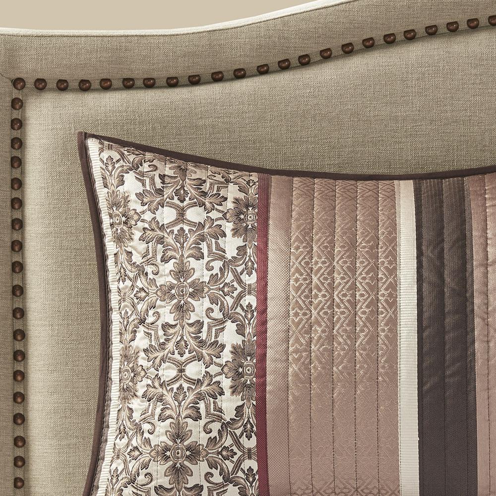 5 Piece Jacquard Quilt Set with Throw Pillows