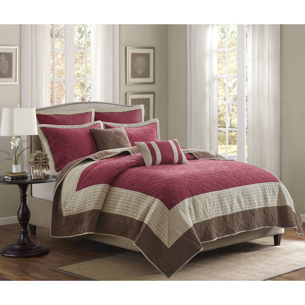 7 Piece Quilt Set with Euro Shams and Throw Pillows