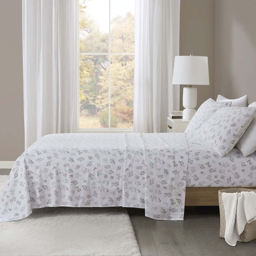 Cozy Flannel 100% Cotton Flannel Printed Sheet Set, White Tossed Botanical color
