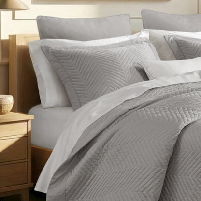 Liam Hotel 3 Piece Cotton Quilt Set