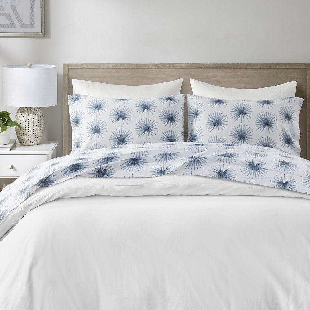 200 Thread Count Printed Cotton Sheet Set in Blue Palmetto Color