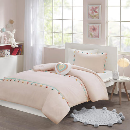 Tassel Comforter Set with Heart Shaped Throw Pillow