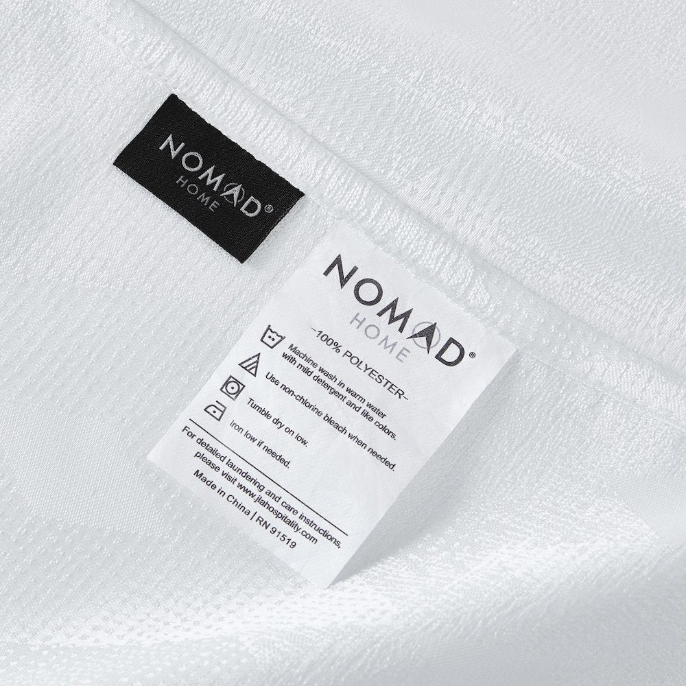 Jacquard Essential Nova Coverlet