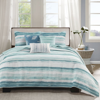 6 Piece Printed Quilt Set with Throw Pillows