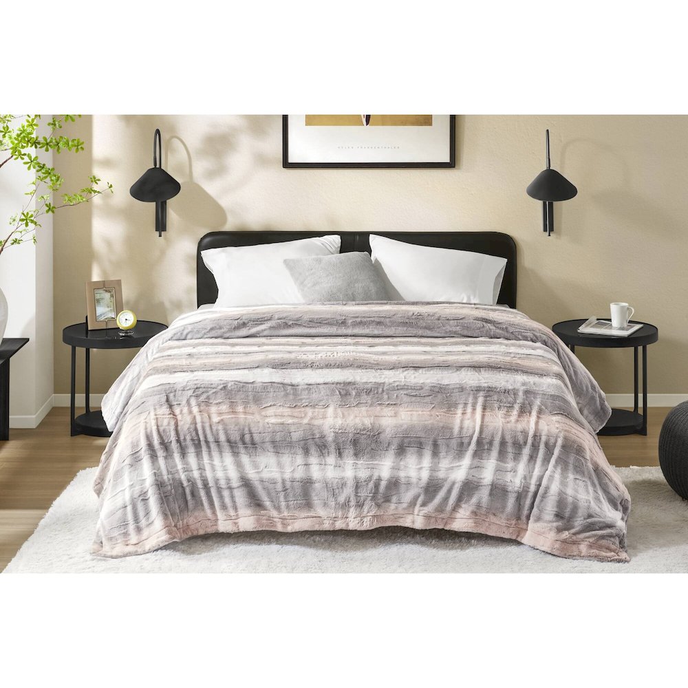 Zuri Faux Fur Blanket, Blush/Grey color
