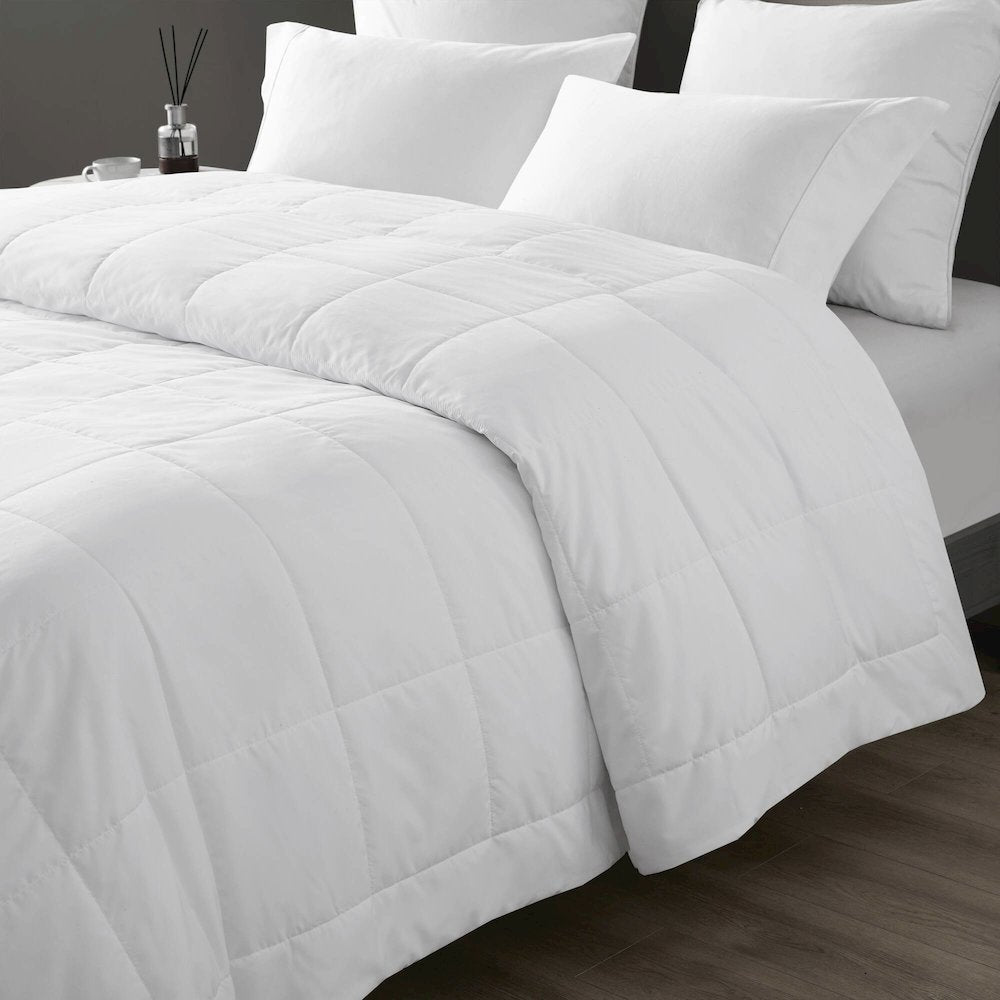 Cooling Touch Down Alternative Blanket in White Color