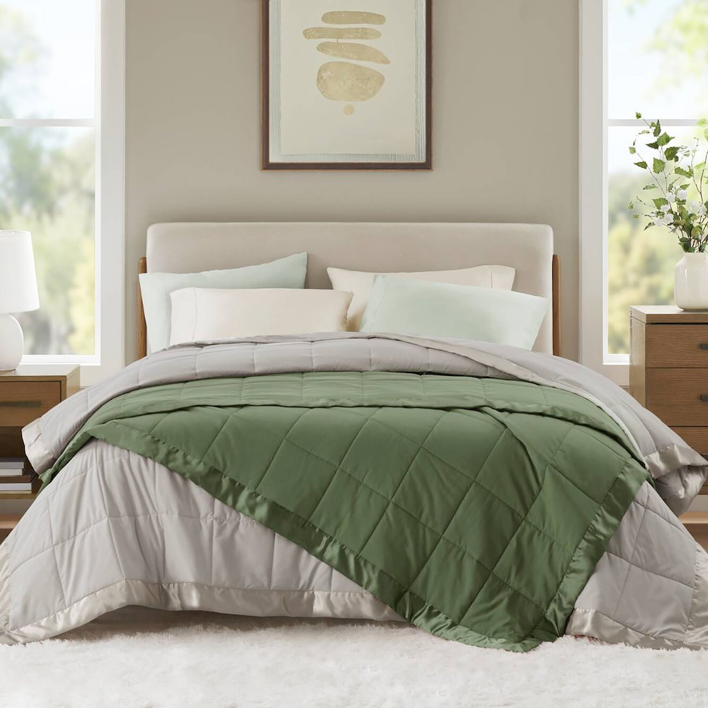 Lightweight Down Alternative Blanket with Satin Trim