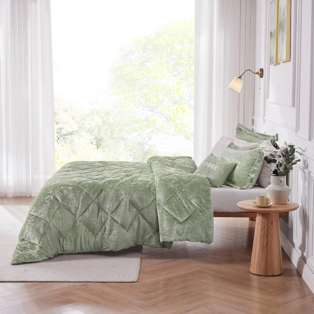 Felicia Velvet Comforter Set with Throw Pillow in Green Color