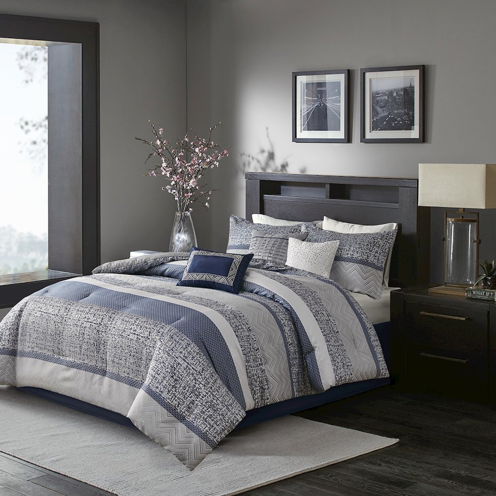 7 Piece Jacquard Comforter Set