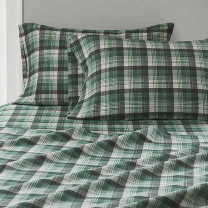 Cotton Flannel Sheet Set in Green Plaid