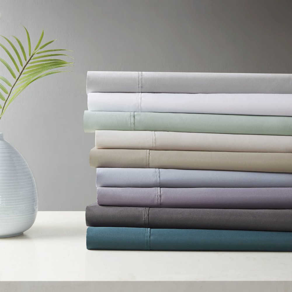 600 Thread Count Cooling Cotton Blend 4 PC Sheet Set, White color