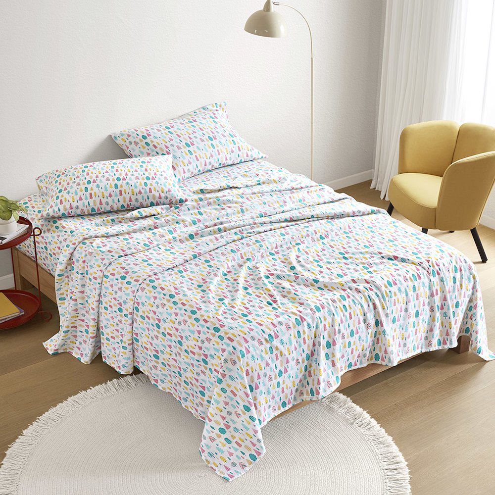 Cozy Soft Cotton Flannel Printed Sheet Set in White Holiday Trees