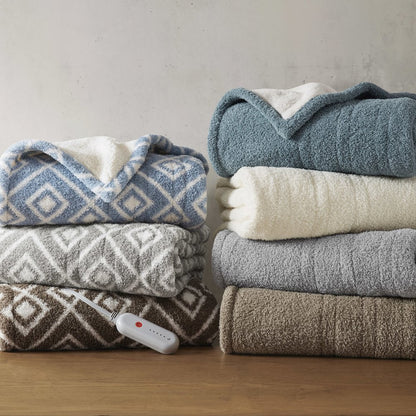Amira Dream Soft Heated Throw in Grey