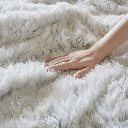 Malea Shaggy Faux Fur Comforter Mini Set in Green/White Color