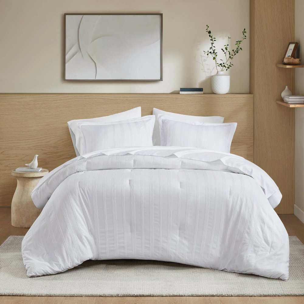 Logan Woven Striped Comforter Set, White color