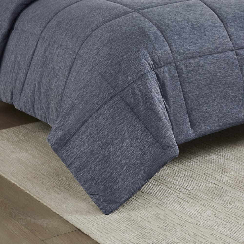 Oversized Down Alternative Comforter