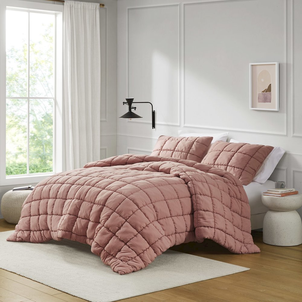 Dream Puff Down Alternative Comforter Set in Rose Color