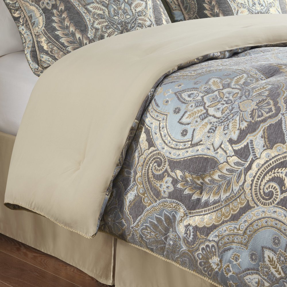 4 Piece Comforter Set