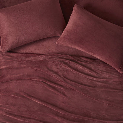 Soloft Plush Micro Plush Sheet Set in Burgundy