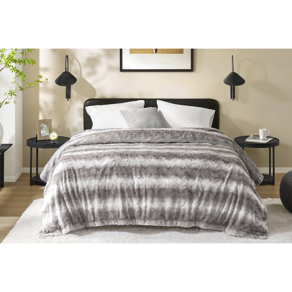 Zuri Faux Fur Blanket, Snow Leopard color