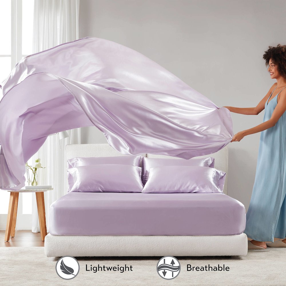 Satin Luxury Sheet Set in Lilac