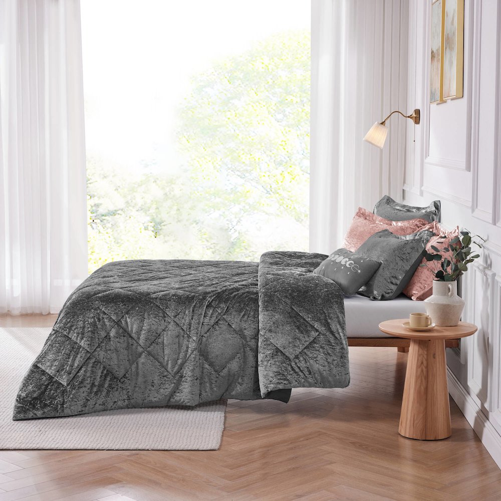 Velvet Comforter Set with Throw Pillow