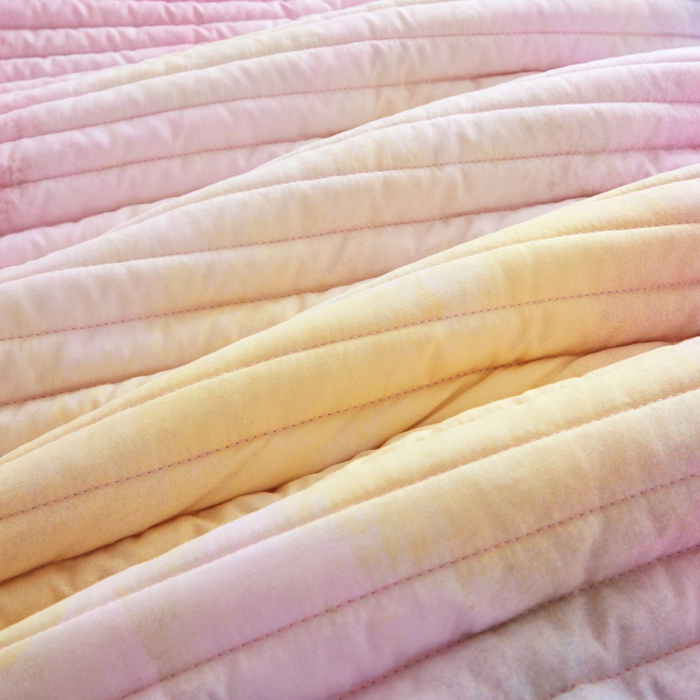 Cassiopeia Watercolor Tie Dye Printed Quilt Set with Throw Pillow