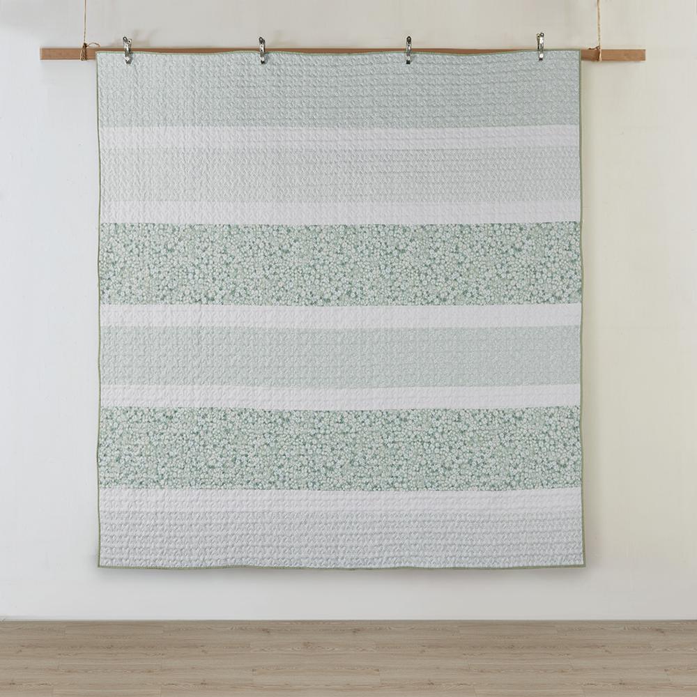 4 Piece Seersucker Quilt Set with Throw Pillow