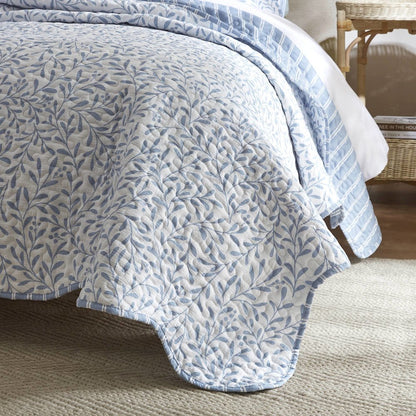 Darcy 3 Piece Print Quilt Set