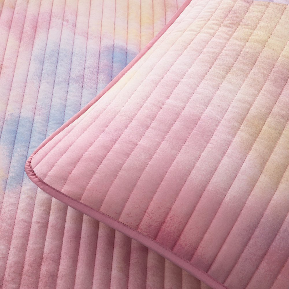 Cassiopeia Watercolor Tie Dye Printed Quilt Set with Throw Pillow