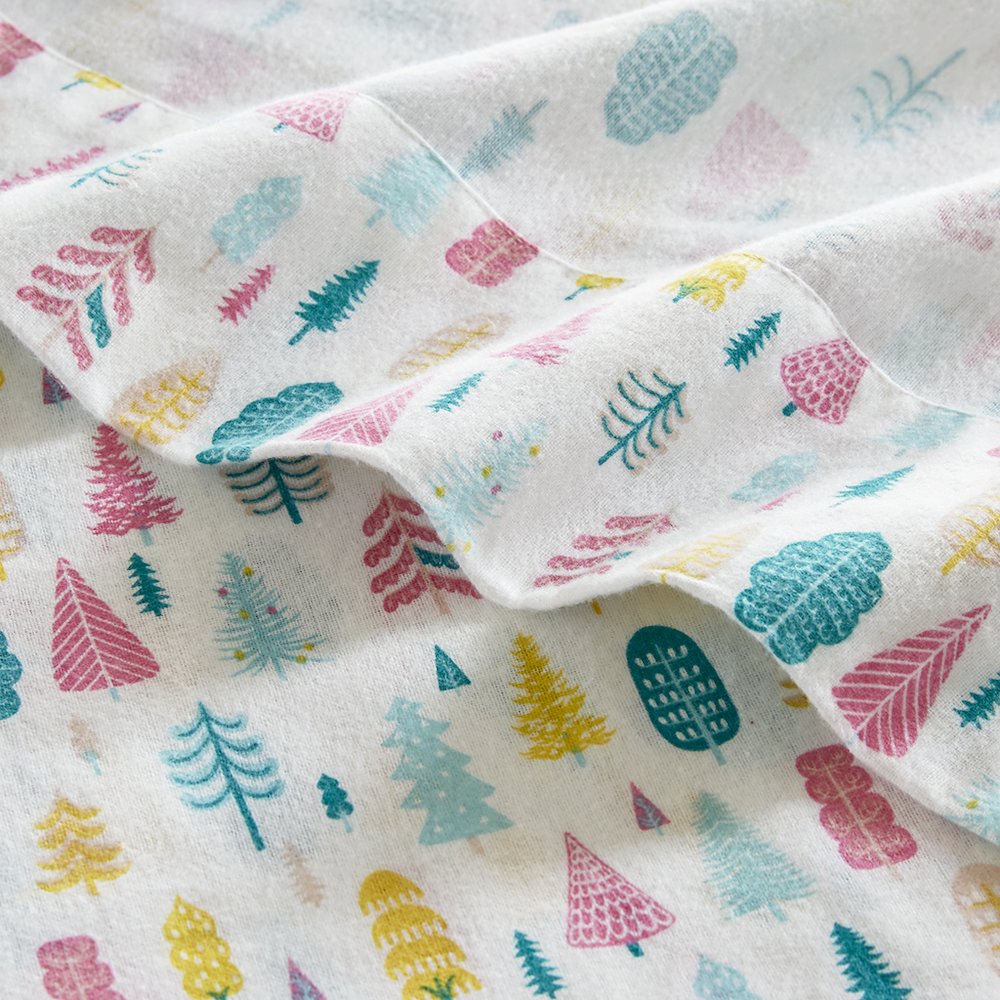 Cozy Soft Cotton Flannel Printed Sheet Set in White Holiday Trees