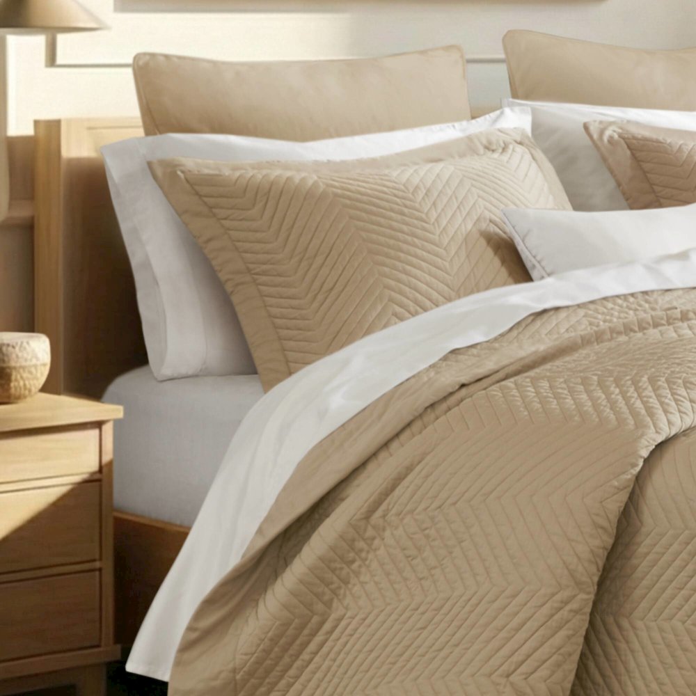 Liam Hotel 3 Piece Cotton Quilt Set