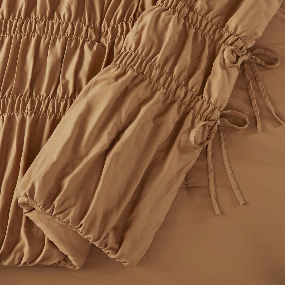 Mia Comforter Set, Brown color