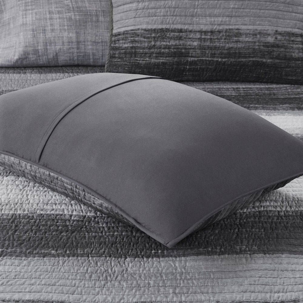 Saben 6 Piece Quilt Set with Cotton Bed Sheets, Black color