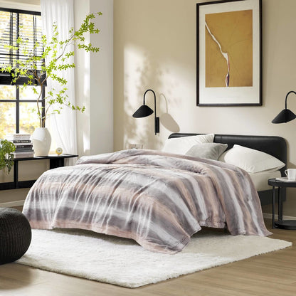 Zuri Faux Fur Blanket, Blush/Grey color