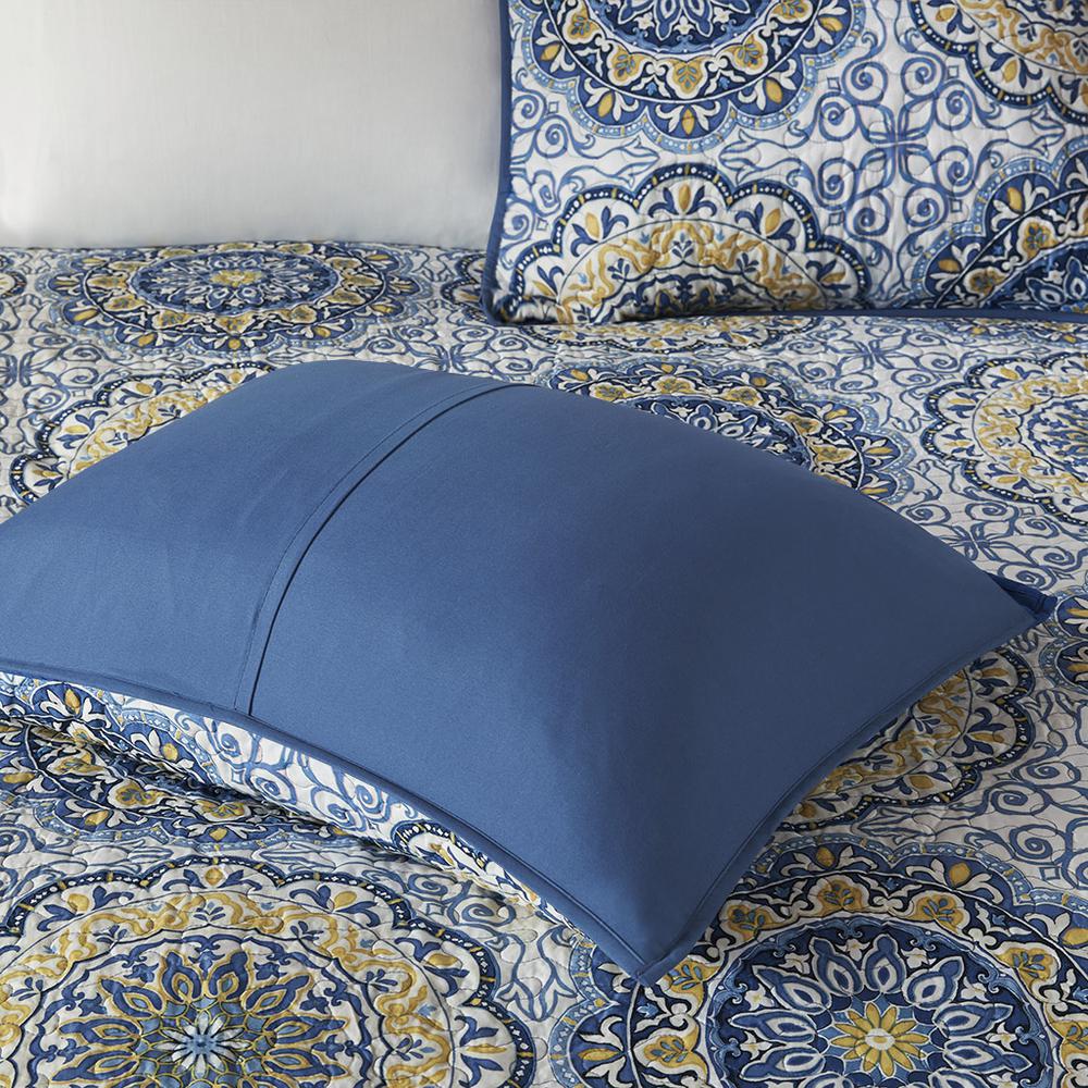 6 Piece Reversible Quilt Set with Throw Pillows