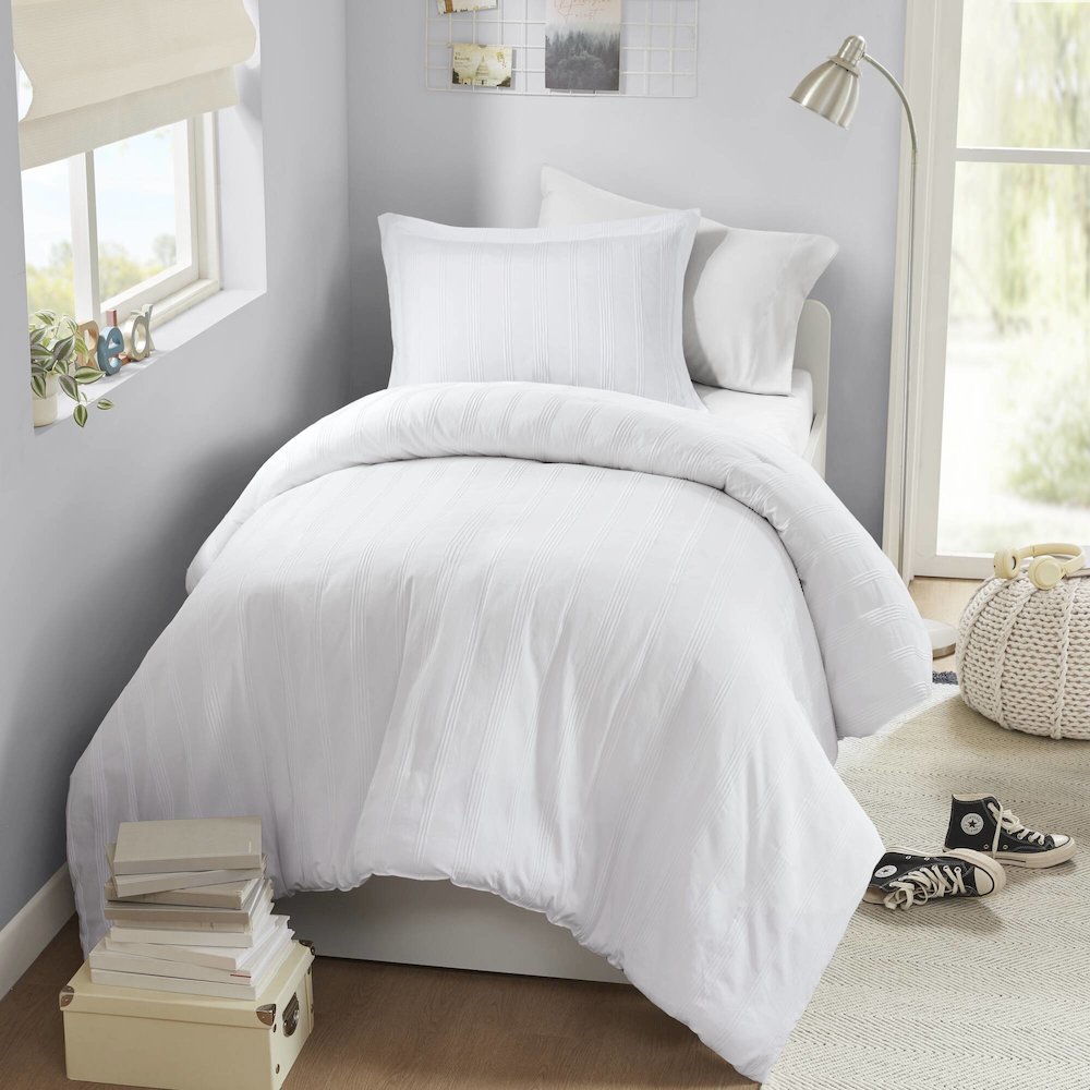 Logan Woven Striped Duvet Set, White color