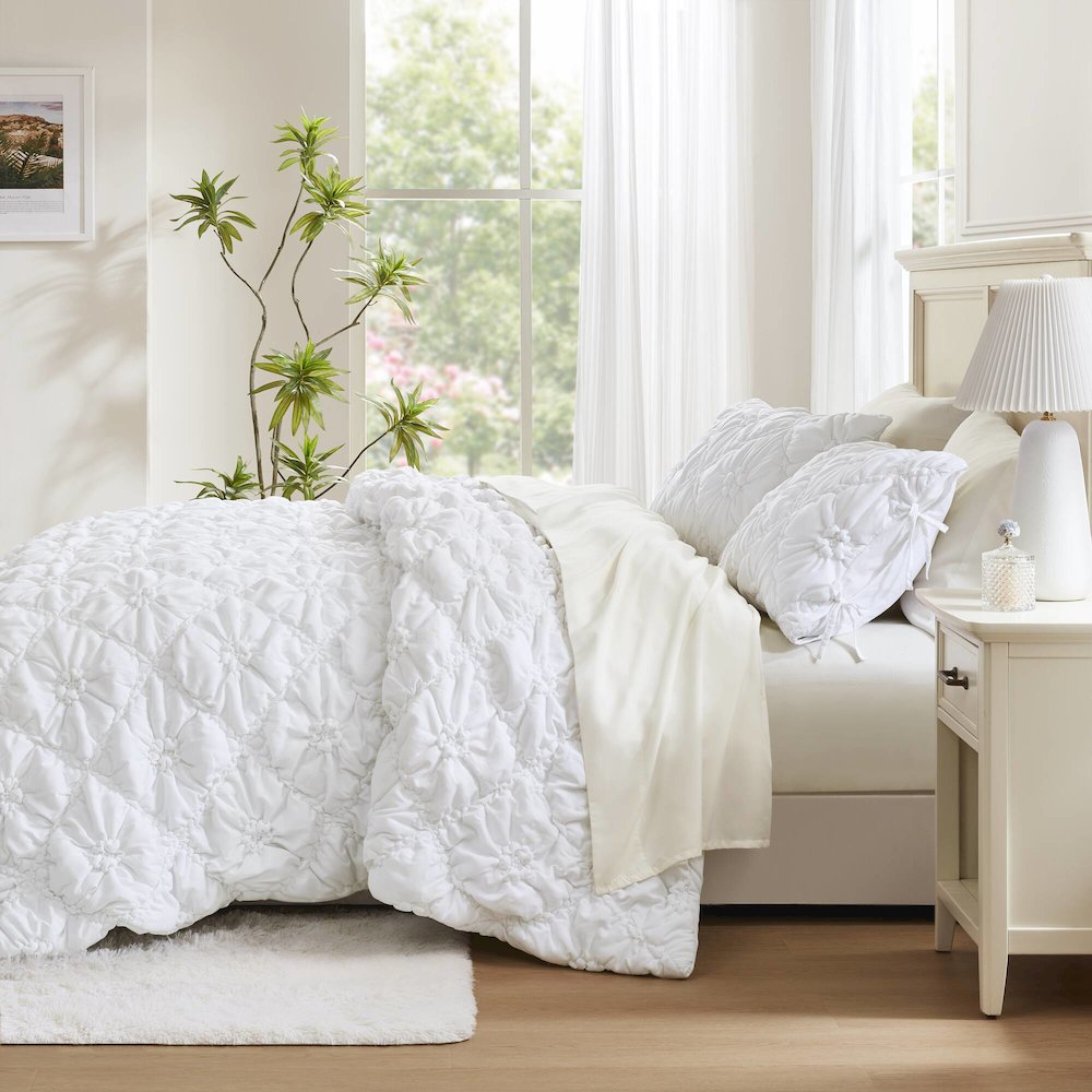 Lily 3PCS Comforter Set, White color
