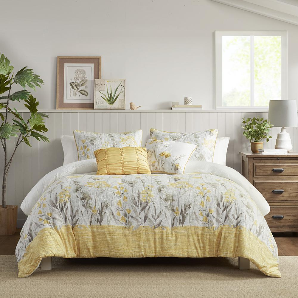5 Piece Seersucker Comforter Set with Throw Pillows