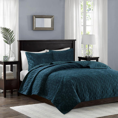 Harper 3 Piece Velvet Quilt Set, Teal color