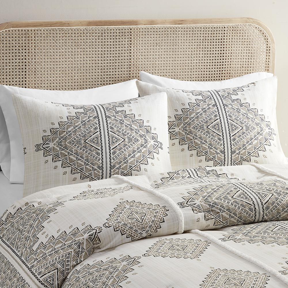 4 Piece Printed Comforter Set with Throw Pillow