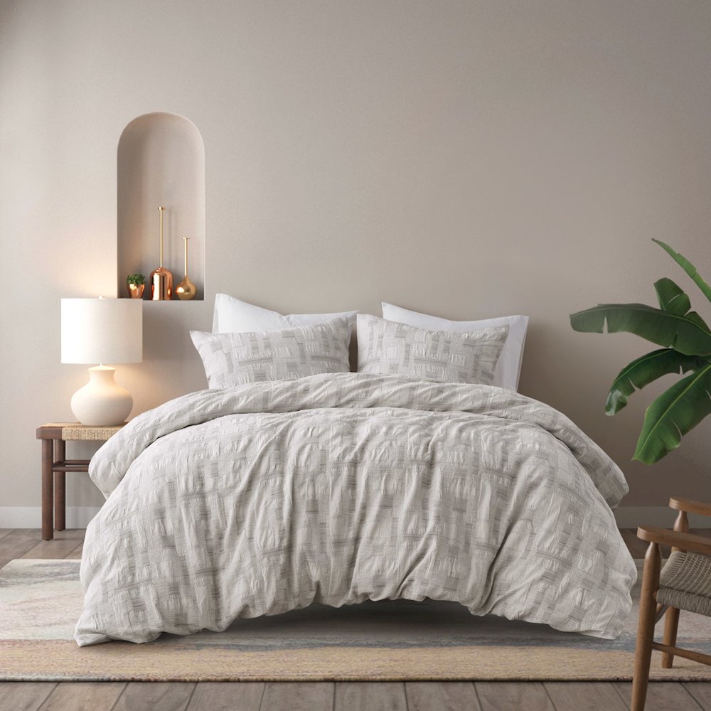 Cairo 3 Piece Cotton Jacquard Duvet Set, Ivory color