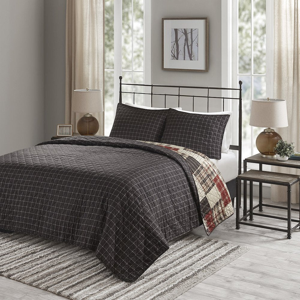 Timber 3 Piece Reversible Printed Quilt Set, Red/Black color