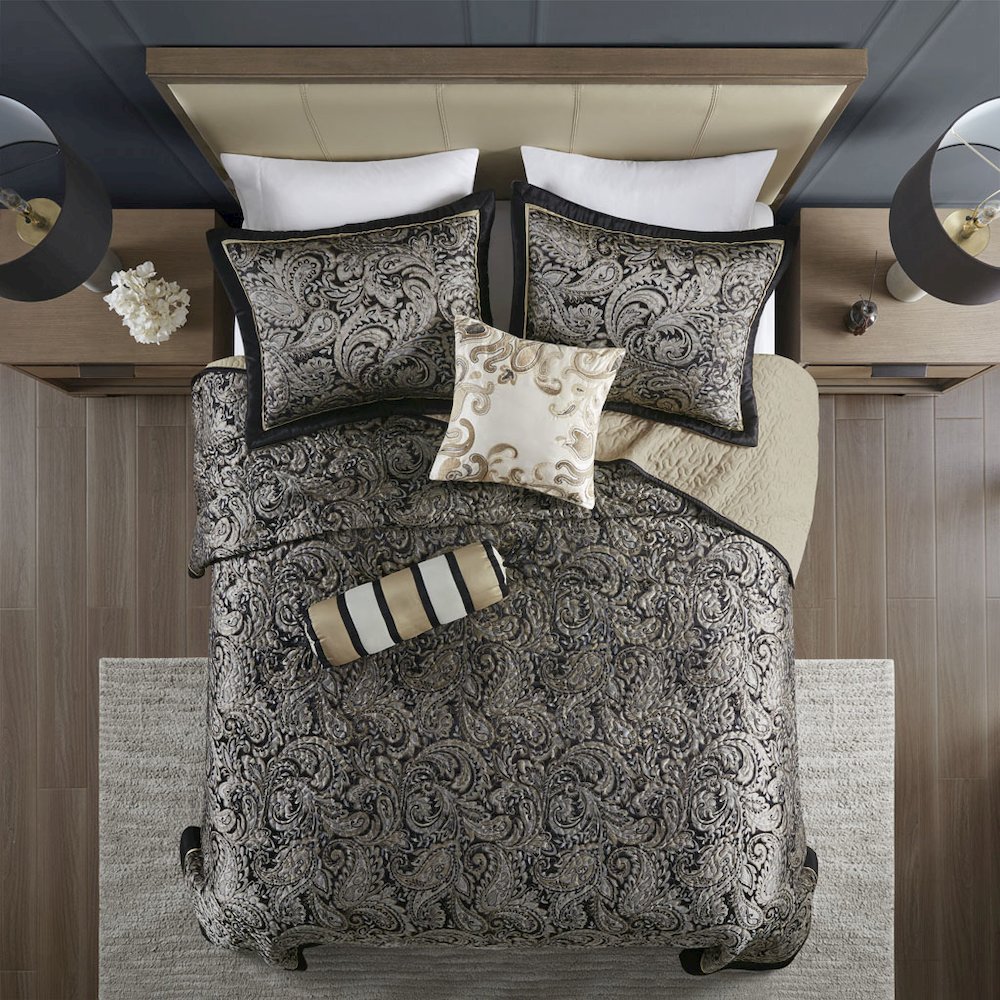5 Piece Jacquard Bedspread Set with Throw Pillows
