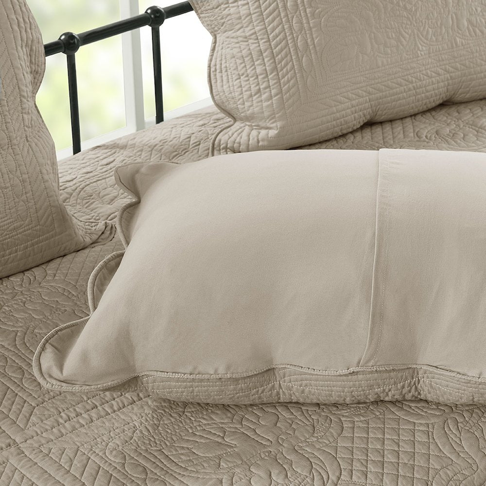 6 Piece Reversible Scalloped Edge Daybed Cover Set