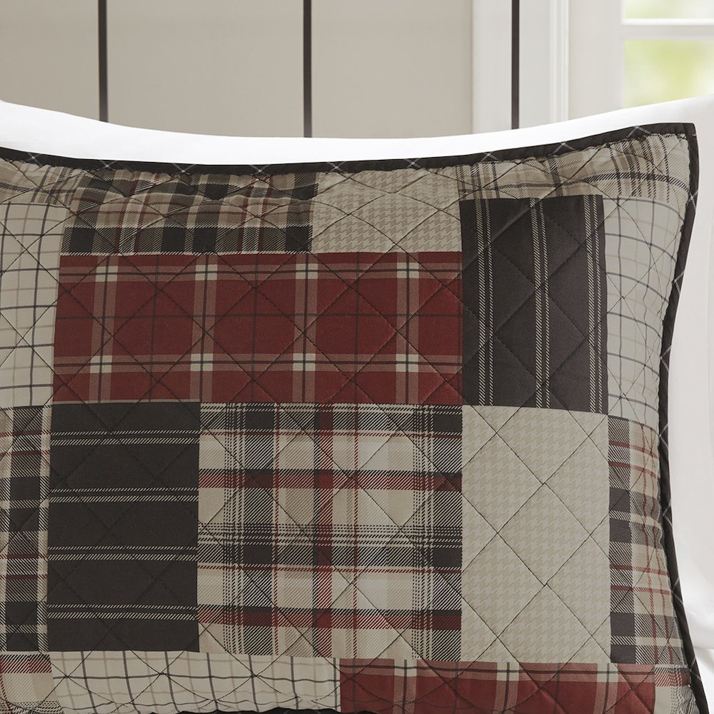 Timber 3 Piece Reversible Printed Quilt Set, Red/Black color