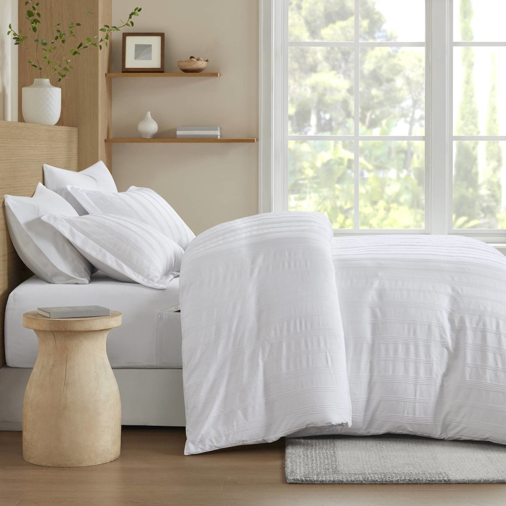Logan Woven Striped Duvet Set, White color
